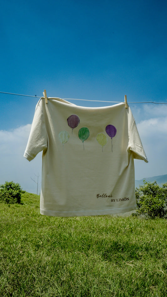 “Ballons” — Camiseta Boxy Fit Habano By Limón